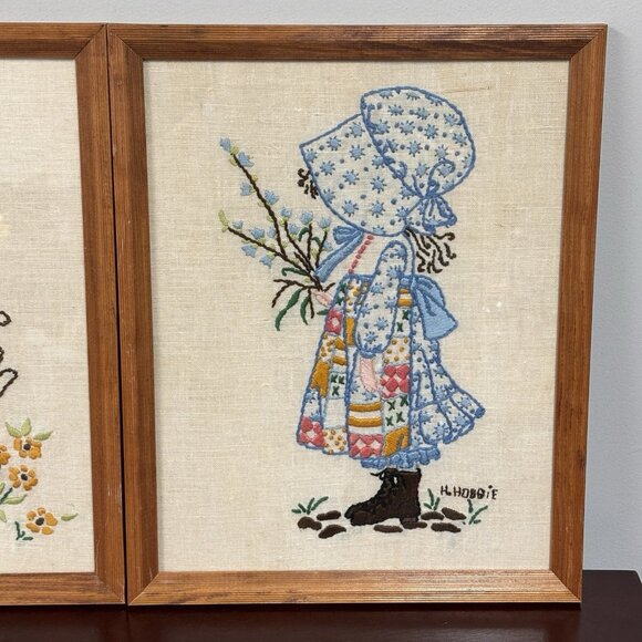 Pair of Vintage Framed Holly Hobbie Needlepoint Handmade Wall Decor Hugging Cat - Picture 3 of 13